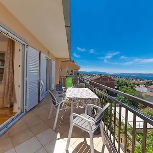 Nada Apartman Selce
