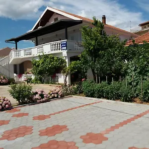 Ana Apartman Bibinje